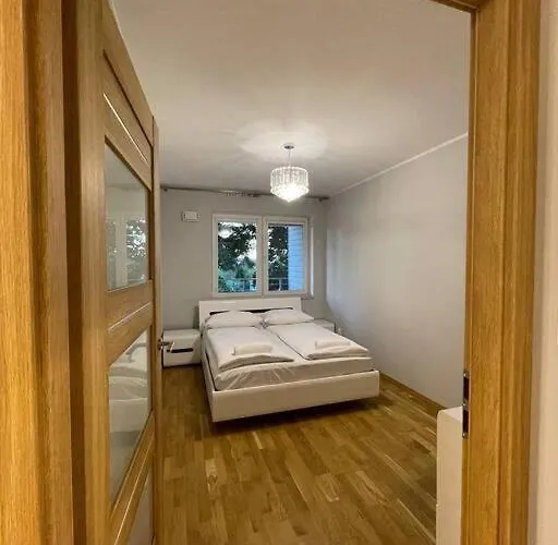 Nice - Big - 3 - 6 People Hotel Wroclaw